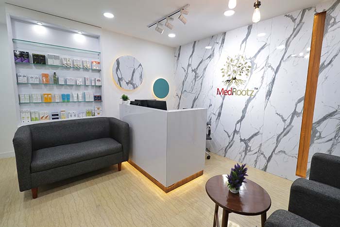 Best hair transplant surgeon in delhi